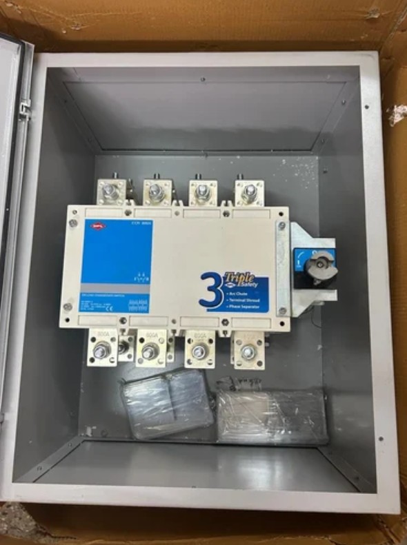 HPL 4 POLE 800A ON LOAD CHANGEOVER SWITCH C08004POAV